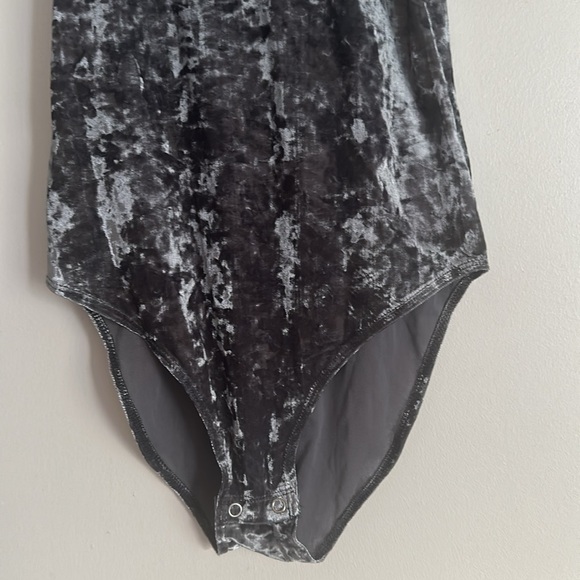 American Eagle Blue Gray Bodysuit with snaps and strappy back | NWT Size XS - Picture 3 of 5